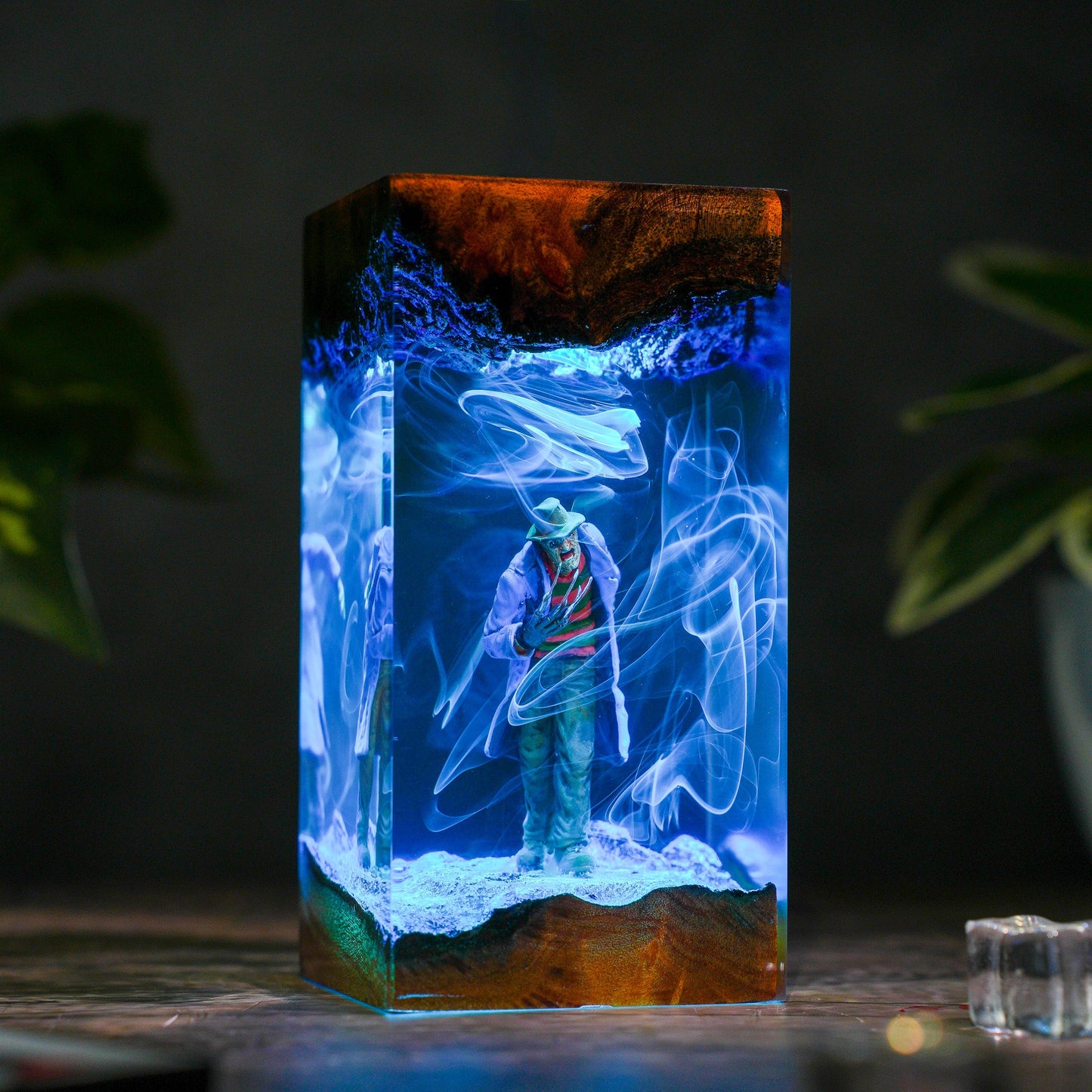 Freddy Krueger Resin Lamp