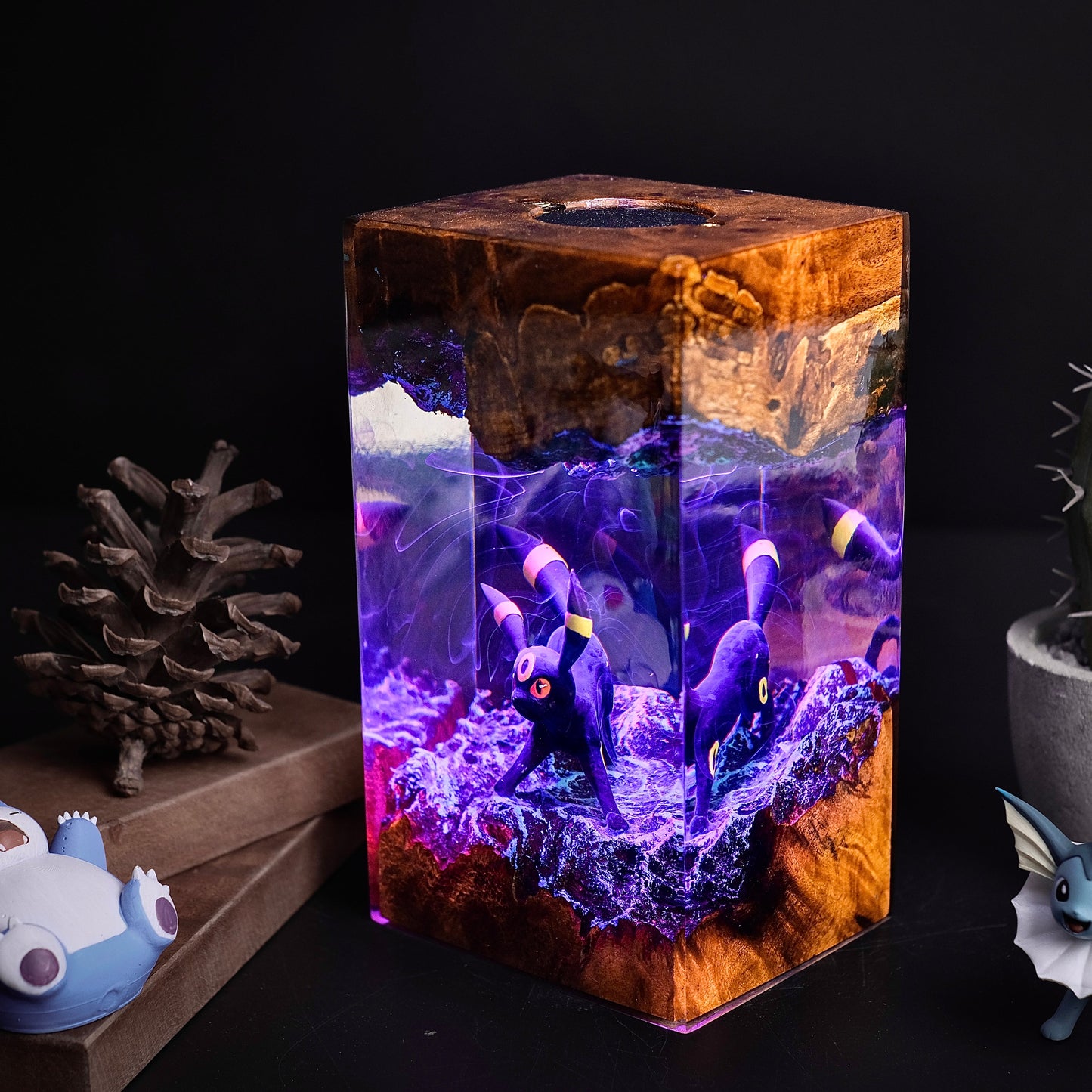 Umbreon Resin Lamp