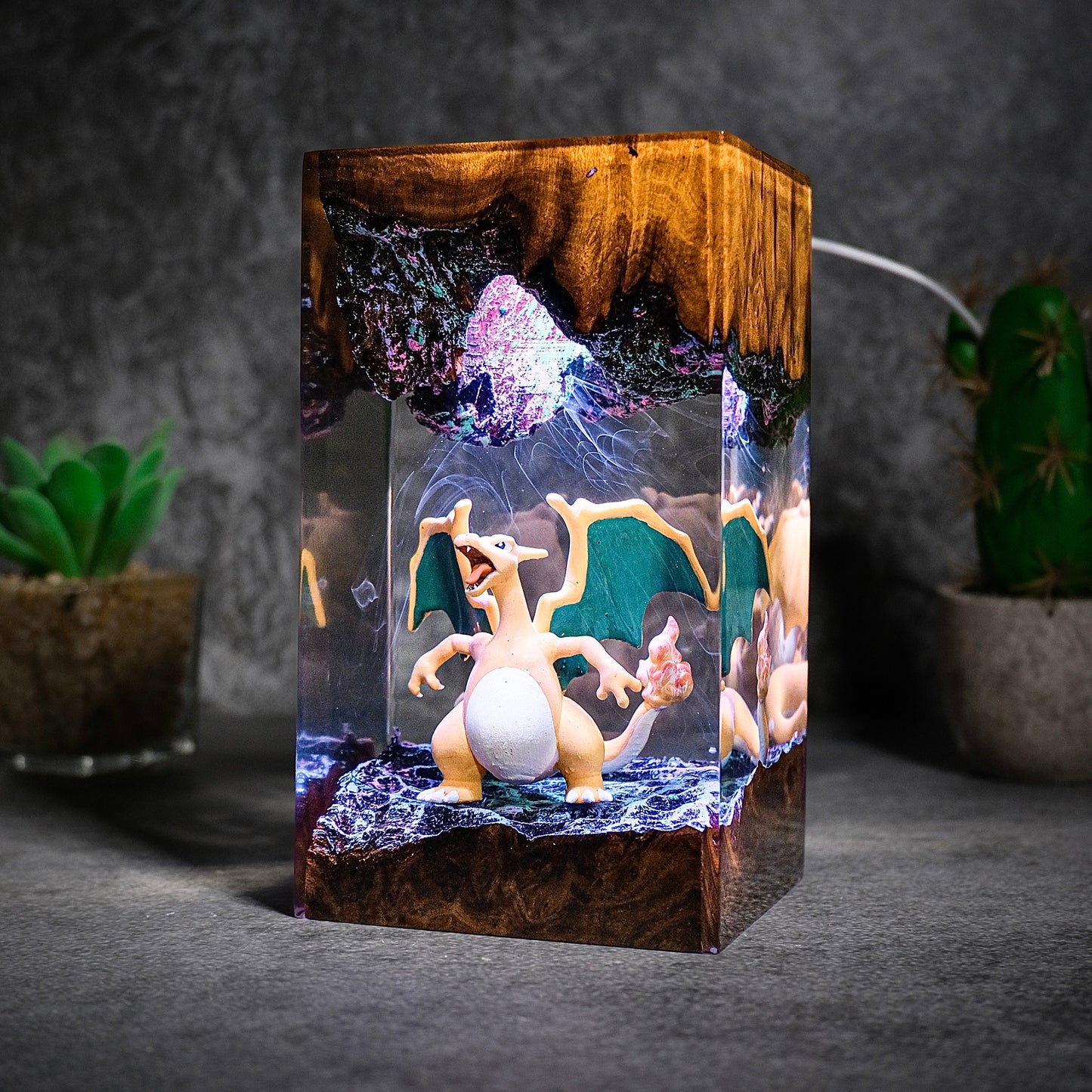 Charizard Resin Lamp