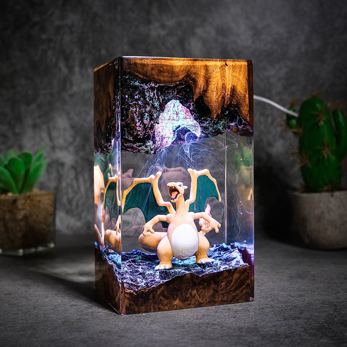 Charizard Resin Lamp
