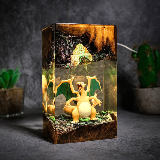 Charizard Resin Lamp