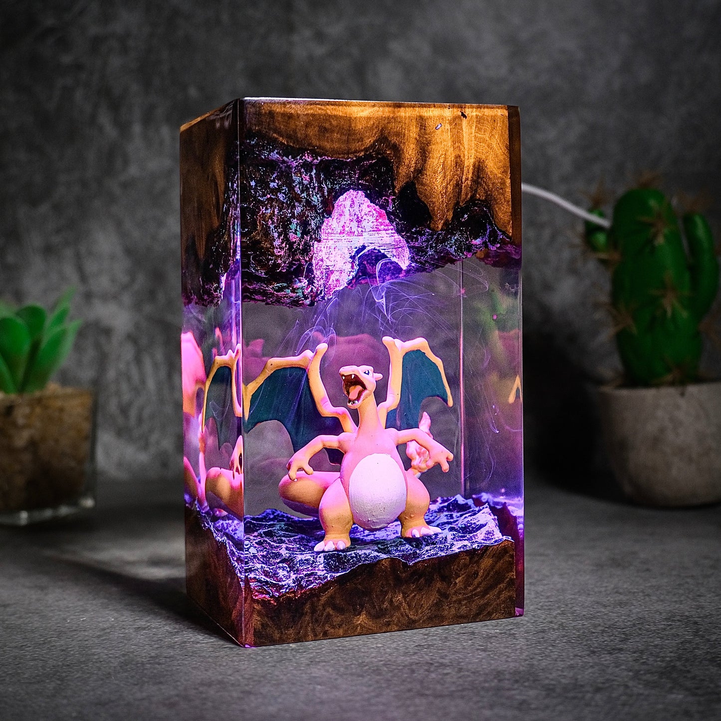 Charizard Resin Lamp