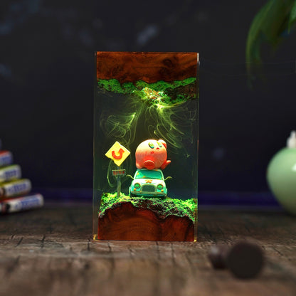 Kirby Resin Lamp