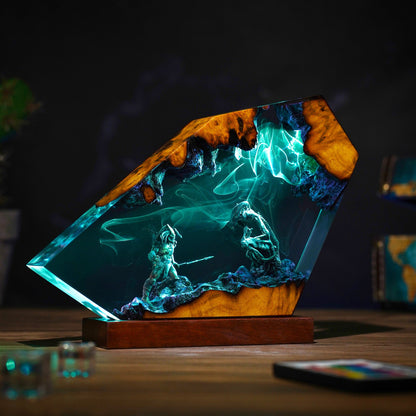 Predator vs Xenomorph Resin Lamp