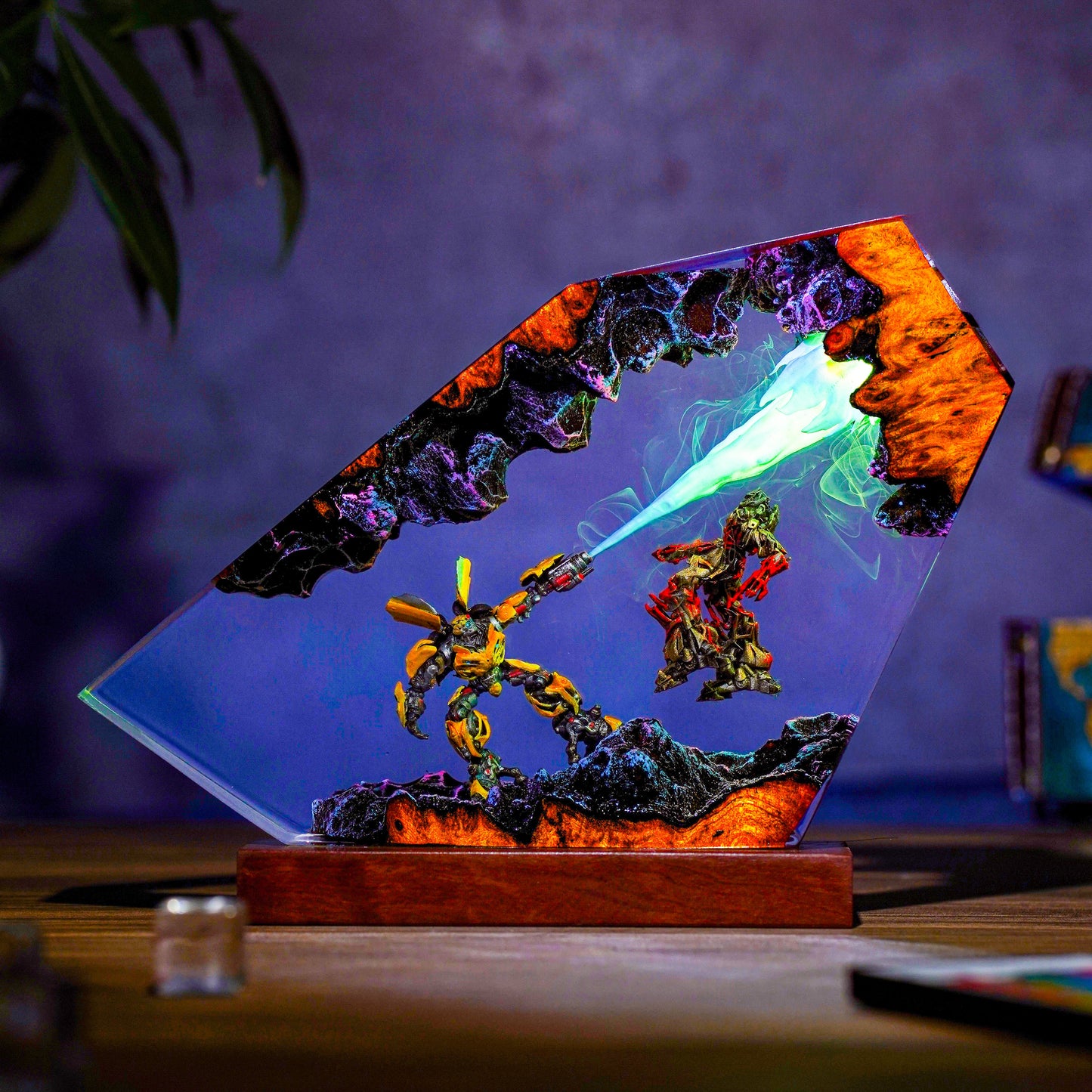 Bumblebee Resin Lamp
