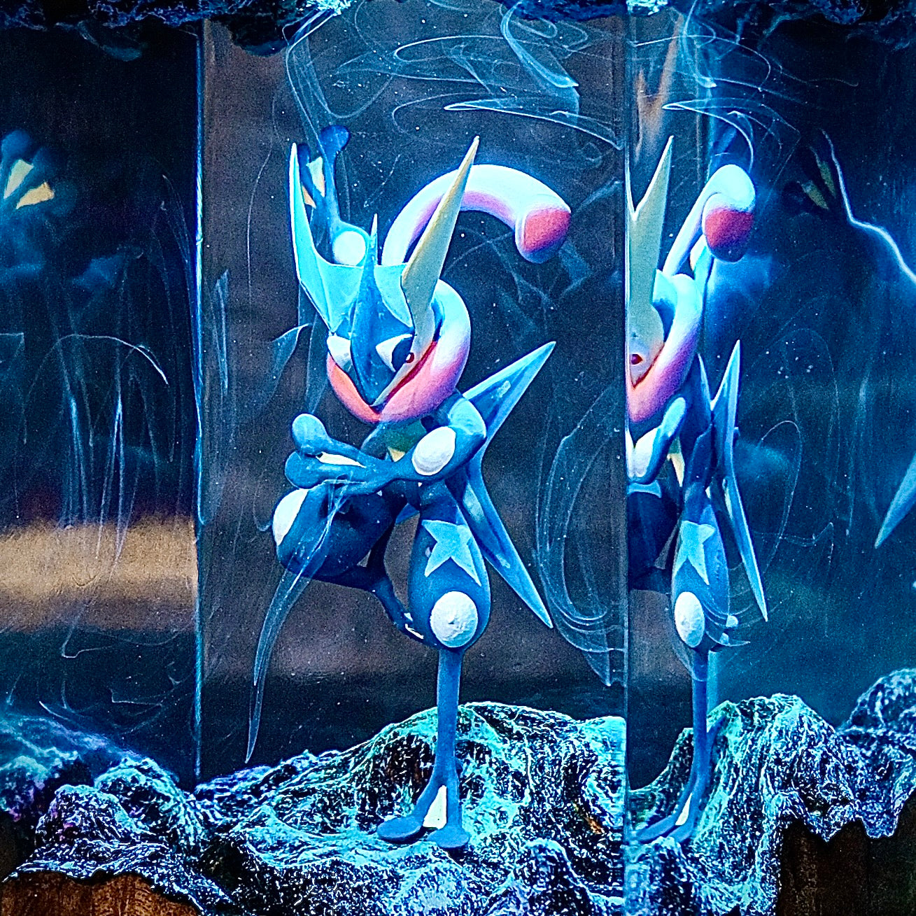 Greninja Resin Lamp