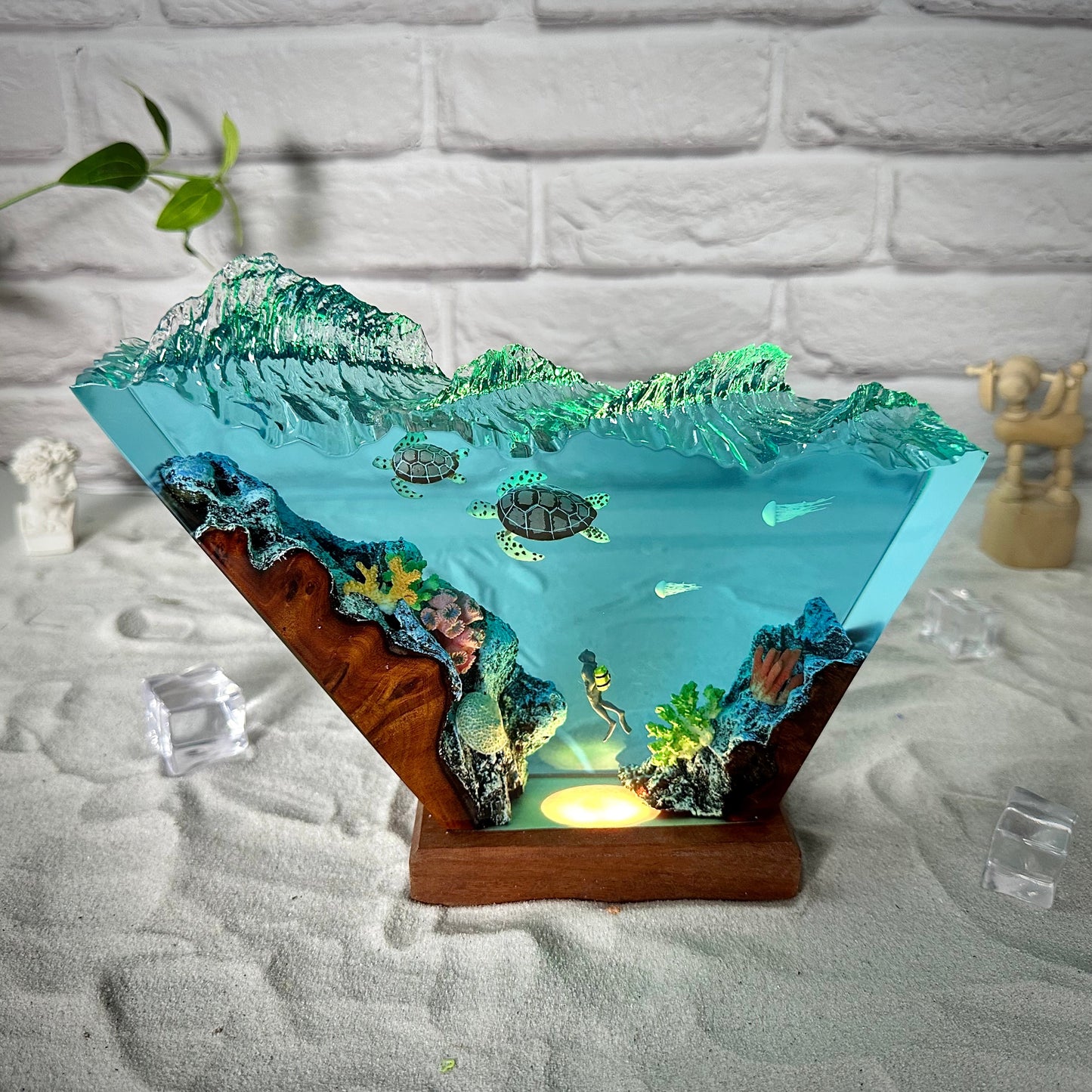 Ocean resin lamps .High waves diver and 2 turtles
