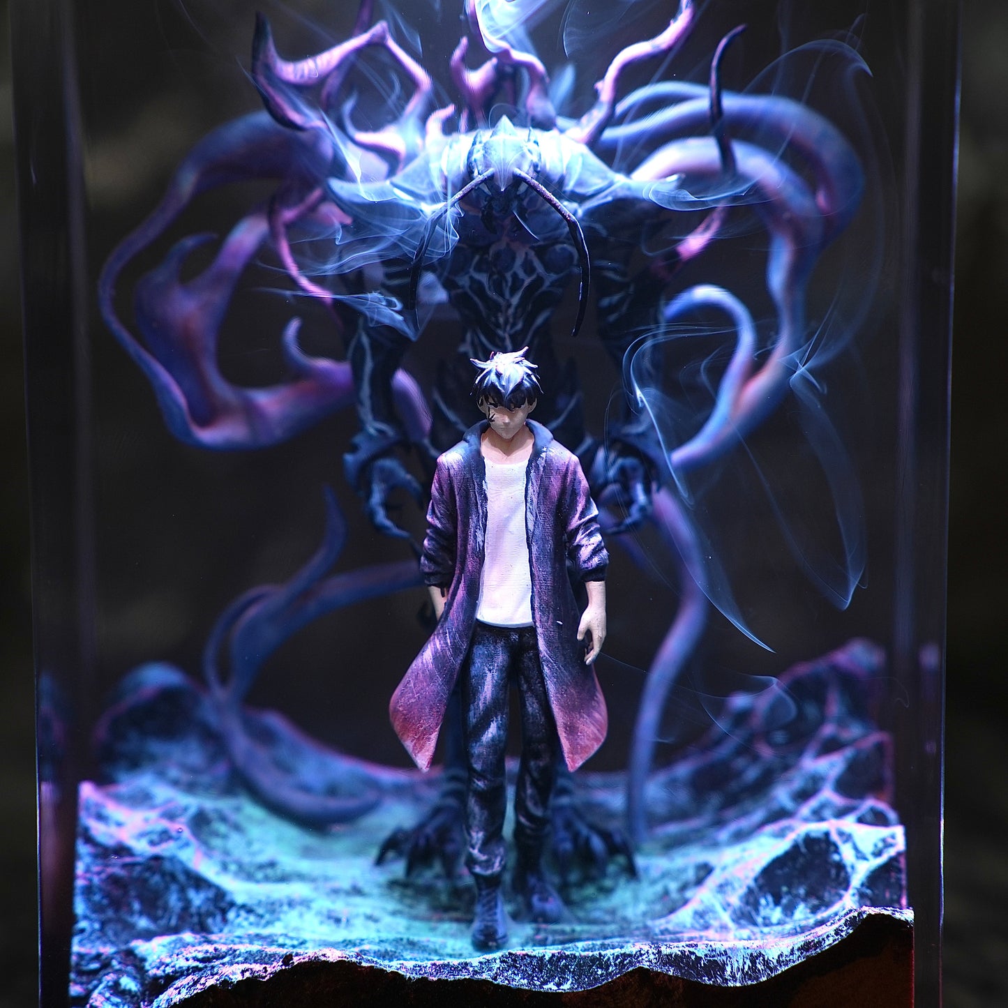 Jin-Woo & Beru Resin Lamp