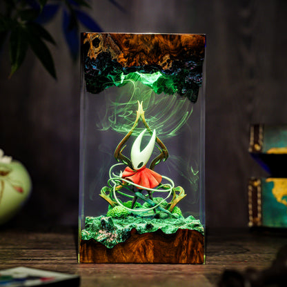 Hornet Silksong Resin Lamp