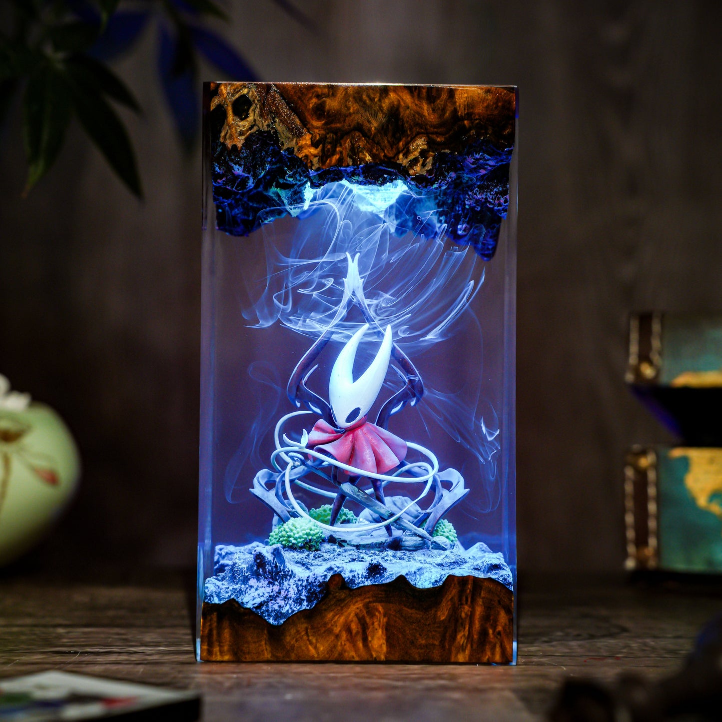 Hornet Silksong Resin Lamp