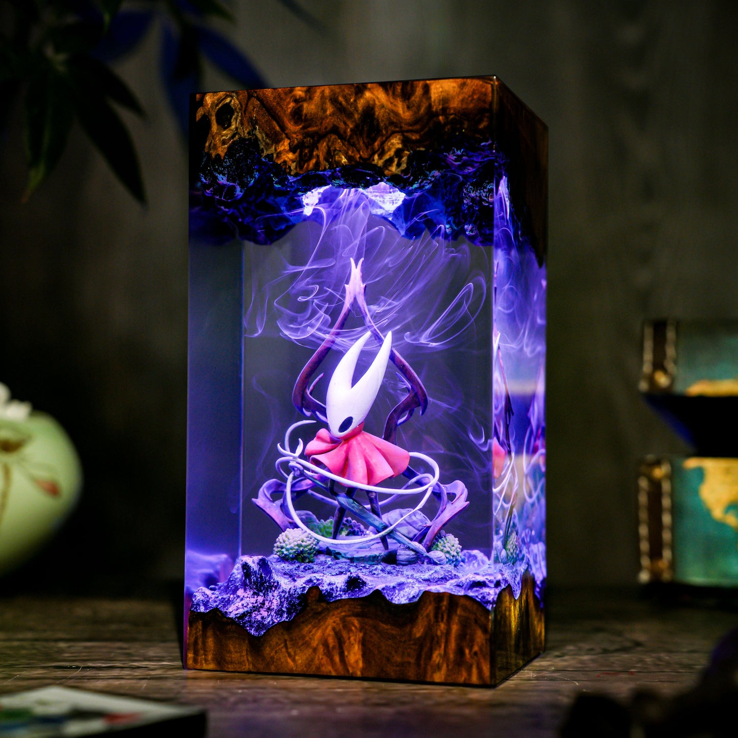 Hornet Silksong Resin Lamp