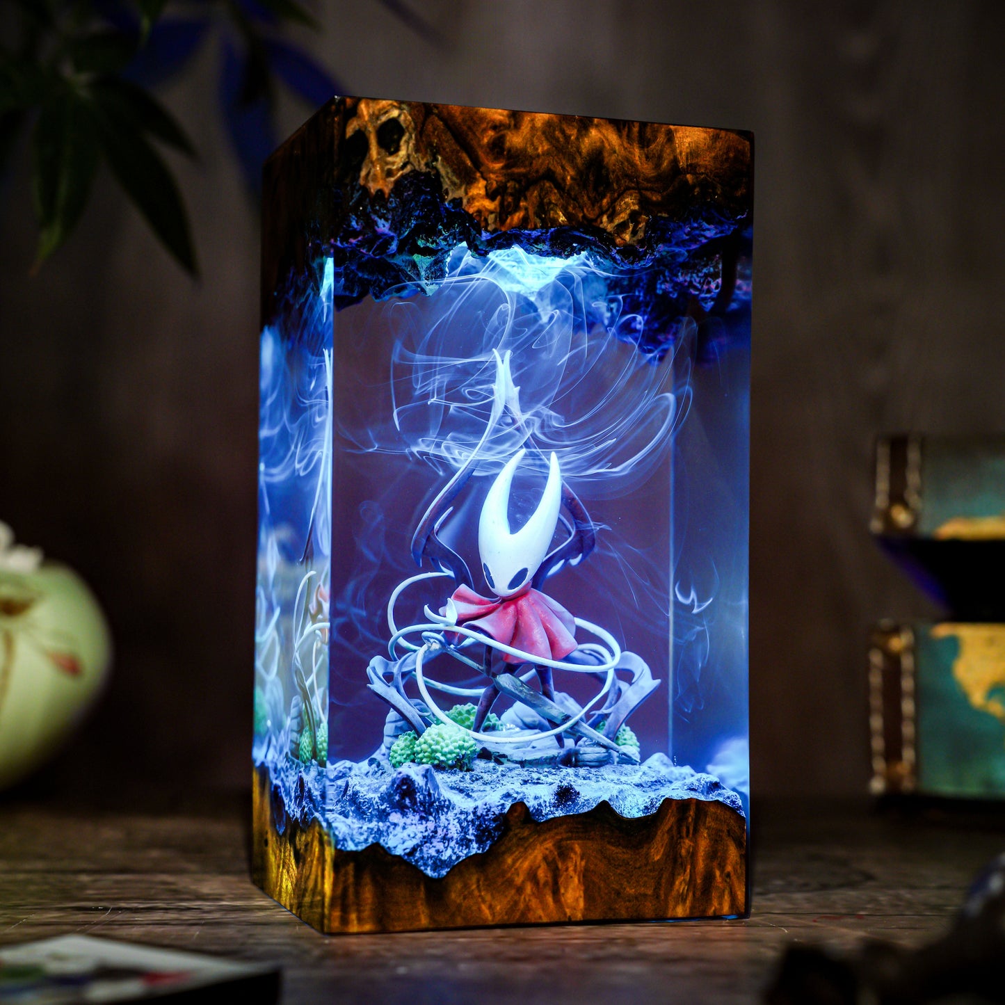 Hornet Silksong Resin Lamp