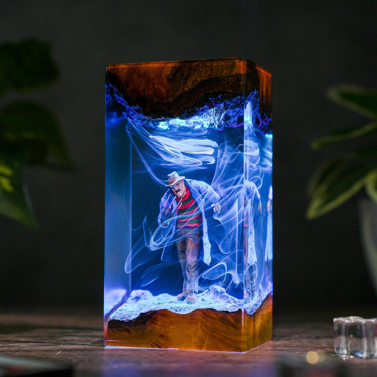 Freddy Krueger Resin Lamp