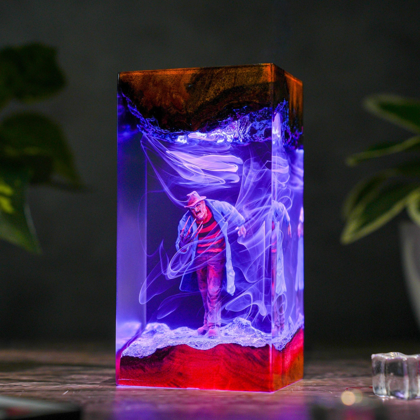 Freddy Krueger Resin Lamp