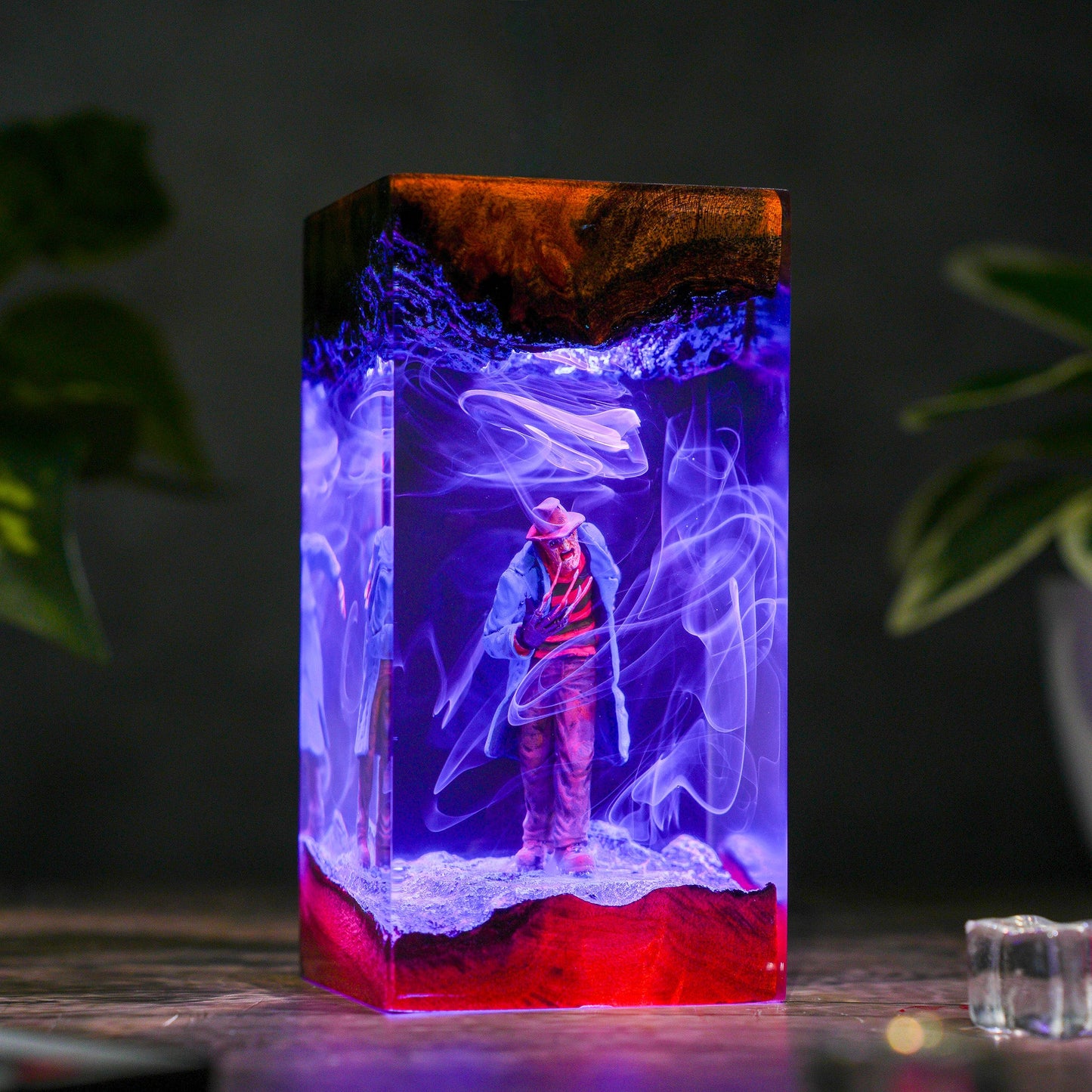 Freddy Krueger Resin Lamp