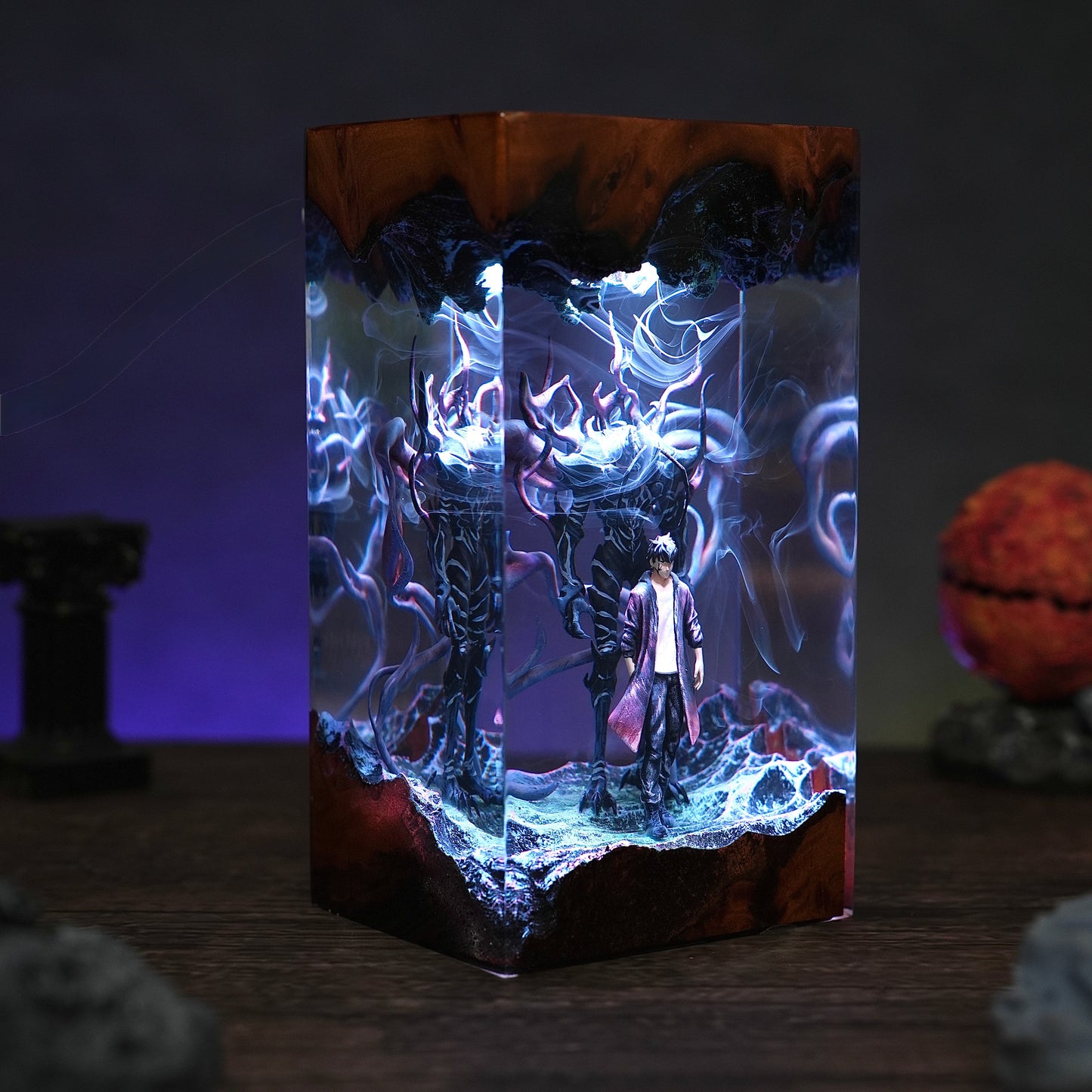 Jin-Woo & Beru Resin Lamp