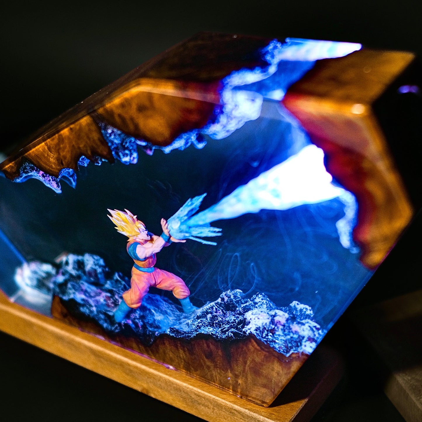 Goku Resin Lamp
