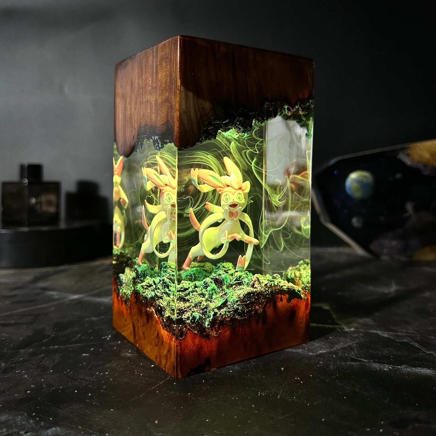 Sylveonl Resin Lamp